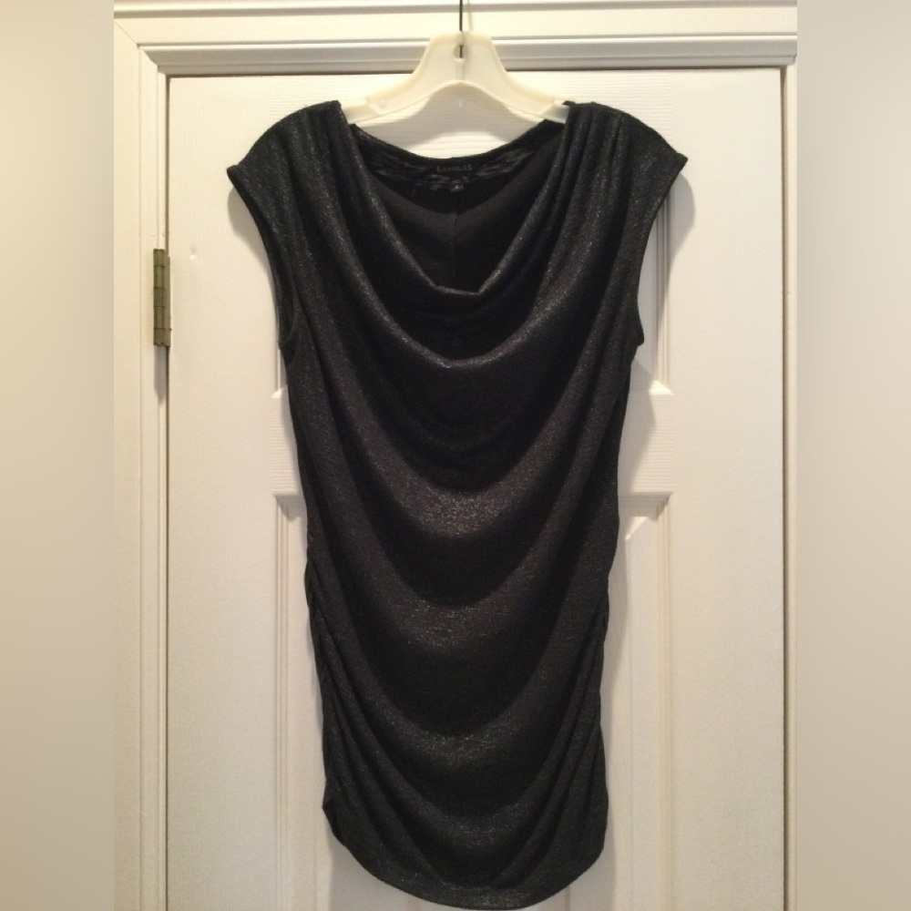 EXPRESS, Size Medium, Black/Metallic blouse w/ ruched sides. FREE SHIPPING